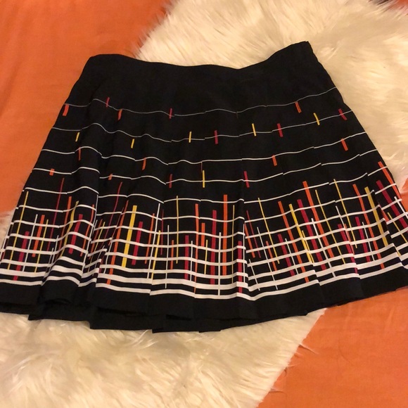 Tail Dresses & Skirts - LOVELY TAIL TENNIS SKIRT SIZE 4